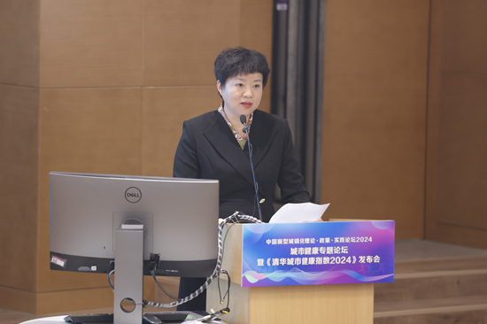 克拉玛依市卫生健康委党组副书记、主任朱华