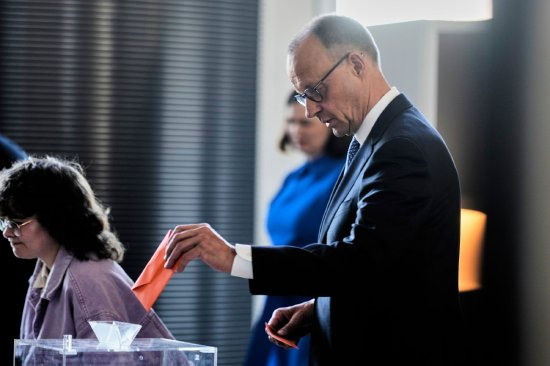 默茨周二上午投出一票