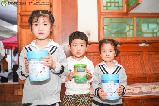 “用爱传递·更好开始”项目乡村母婴家庭送去营养支持