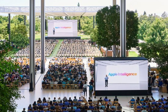 苹果 6 月的 WWDC 活动。