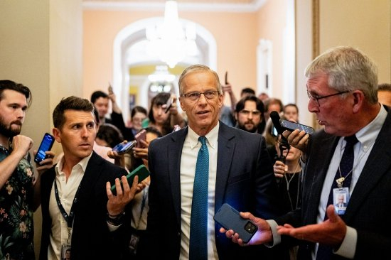 参议院多数党领袖约翰·图恩