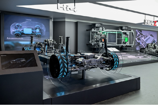  长城汽车开发的智能电混四驱系统Hi4，已扩展成为包括Hi4、Hi4性能版、Hi4-T、Hi4-Z和Hi4-G在内的技术家族