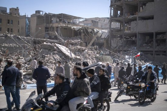 3月3日，德黑兰一座警察总部被夷为平地