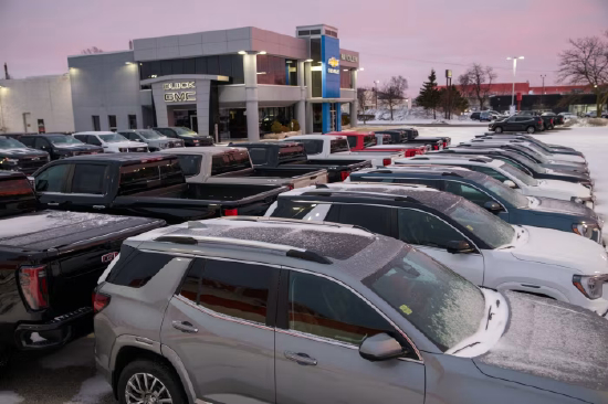 通用汽车一季度调整后利润达 42 亿美元，远超市场预期的 30 亿美元。