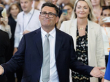 英国政坛人物志：从党魁落选到首相热门 地方治理明星安迪·伯纳姆