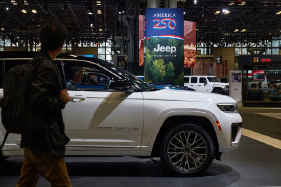 斯泰兰蒂斯 Jeep 大切诺基|