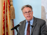 纽约联储行长预计2026年底还将有一次加息