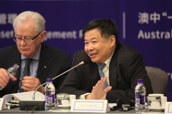 财政部原副部长朱光耀