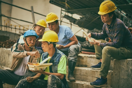 《做工的人》剧照