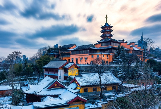南京鸡鸣寺 图源：图虫创意
