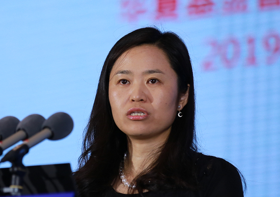 华夏基金研究发展部董事总经理 骆红艳