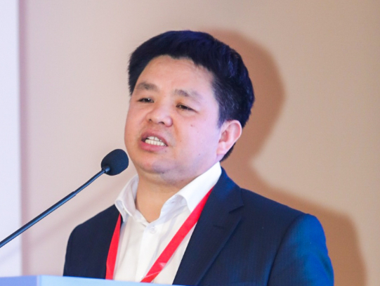 广发期货有限公司常务副总经理 邹功达