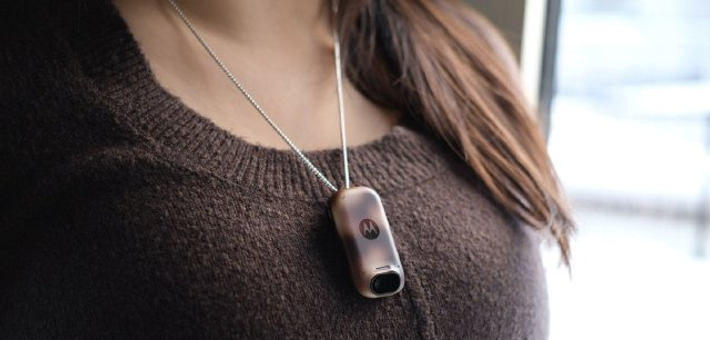 摩托罗拉首款“AI感知伴侣”硬件曝光