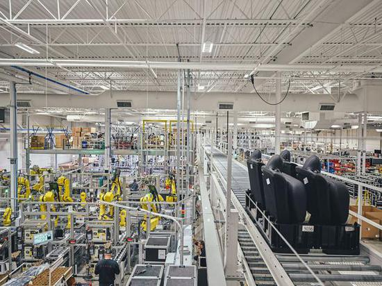 自动化座椅组装线