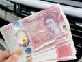 英国预算案临近 交易员加码押注英镑下跌