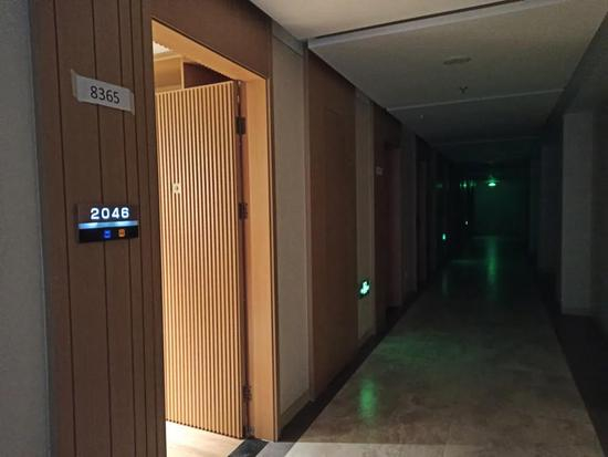 项目内部的昏暗走廊&nbsp;每经记者 赵西岭&nbsp;摄