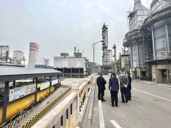 ▲&nbsp;农行重庆九龙坡支行上门对接融资需求&nbsp;（图片来源：农业银行官方微信号）