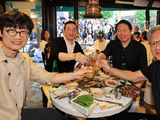 黄仁勋抵达韩国 在首尔烤肉店与韩企众掌门共进晚餐