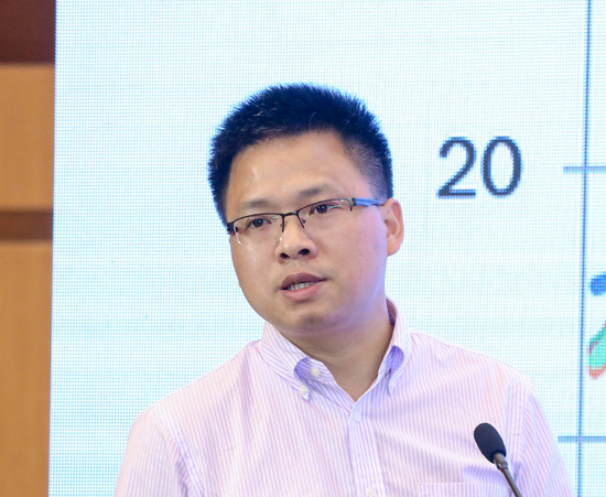 上海期货交易所衍生品部高级经理 罗知林