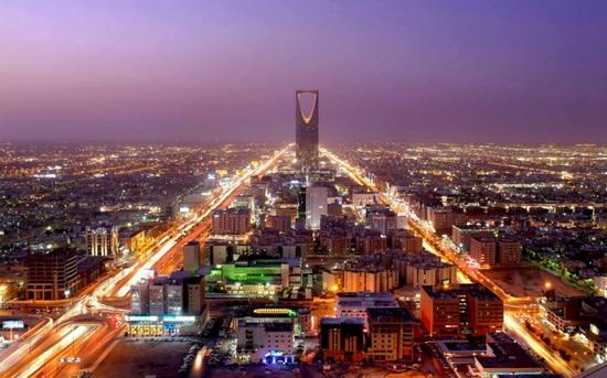 沙特虽然也遭遇到了低油价造成的痛楚，但是看到自己的策略正在收到预期效果，他们是不可能停手的