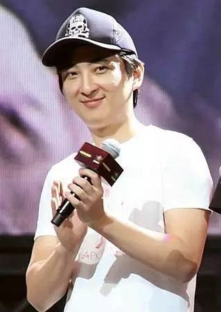 上图为新晋首富王思聪