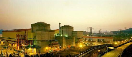 　　到2020年，中国核电机组数量将达到90余台，从装机容量上讲，将超过法国成为世界第二的核电大国，仅次于美国。