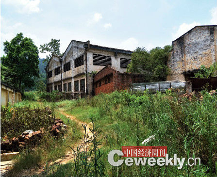 目前，九中后山地块因纠纷而被司法冻结。