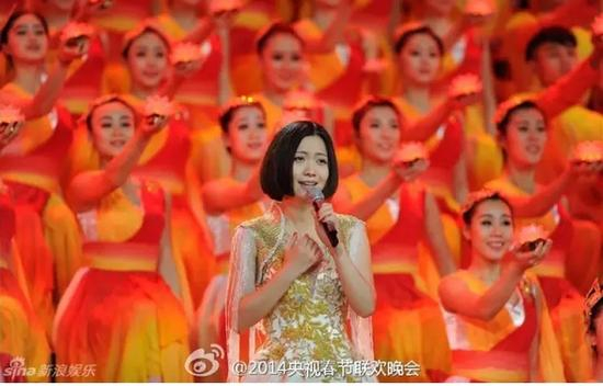 2014年春晚，姚贝娜压轴演唱何沐阳作品《天耀中华》