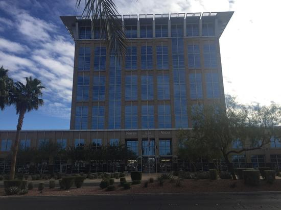 北拉斯维加斯市最高最豪华的标志性建筑——市政大楼。