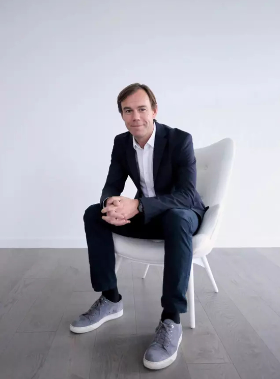 Karl-Johan Persson是H&M家族的第三代，也是集团现任全球CEO。