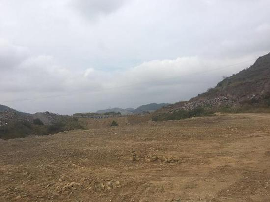 传奇项目建设工地，过去一片喧嚣。