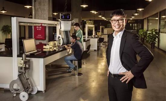 摄影：Forbes Conrad