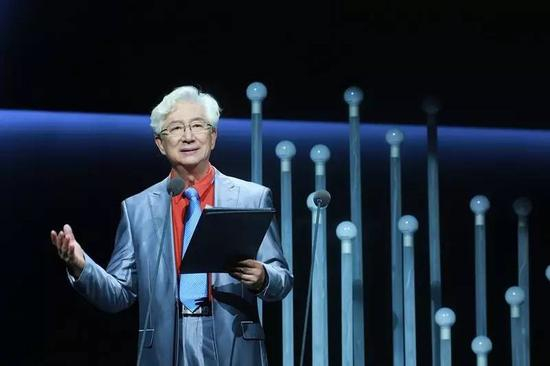 陈铎老师现场朗诵