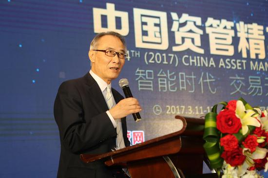 夏 斌 国务院参事 当代经济学基金会理事长 国务院发展研究中心金融研究所名誉所长