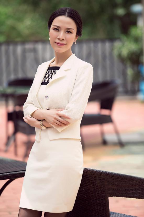 爱施德董秘罗筱溪