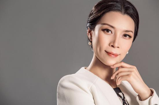 爱施德董秘罗筱溪