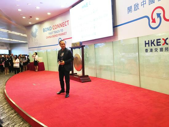 图为众安在线董事长欧亚平