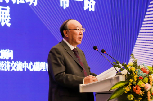 图为 CF40学术顾问、中国国际经济交流中心副理事长黄奇帆