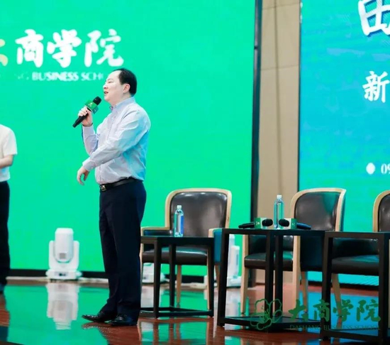 ▲孙坚师父说，在大商最重要的是开心
