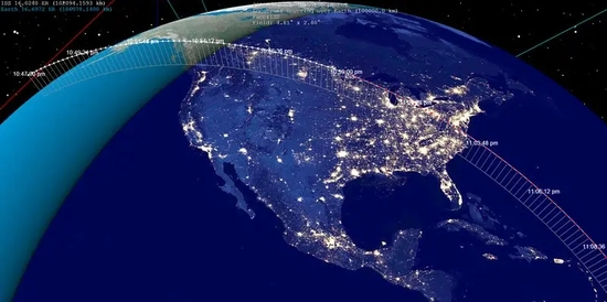 国际空间站的轨道穿越白天和黑夜。