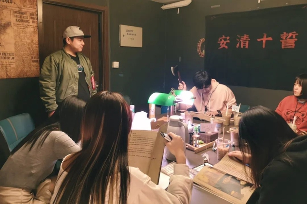 疫情前辰柒的剧本杀店带本场景/受访者供图