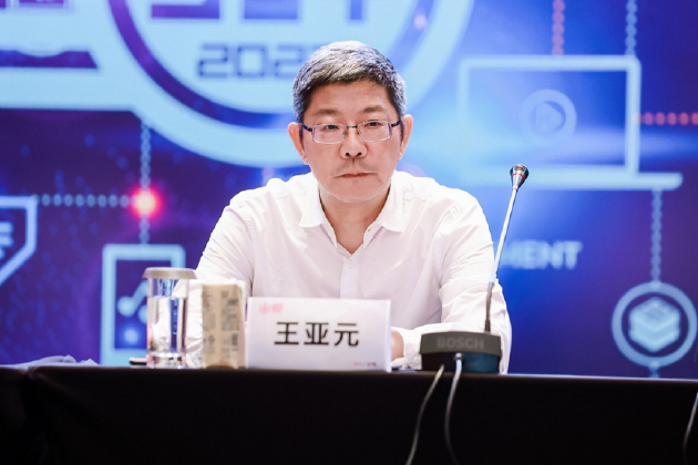 上海市委宣传部副部长、市国资委副主任 王亚元