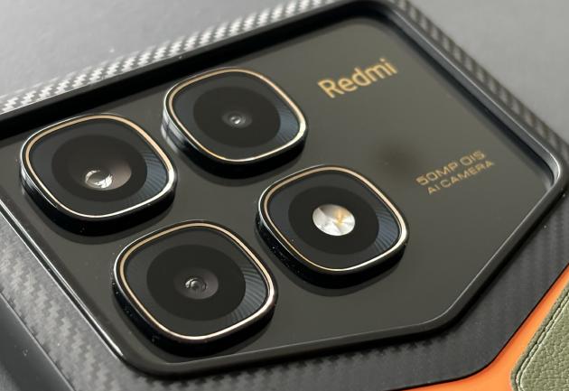 Redmi K70 至尊版整机体验：双芯设计与散热系统提升游戏体验