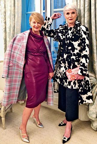 2019 年，梅耶和好朋友兼造型师朱莉娅在巴黎