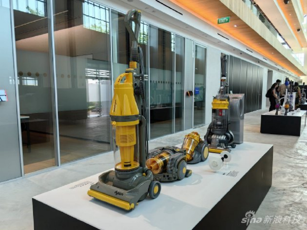 戴森首款不损失吸力的真空吸尘器DC01