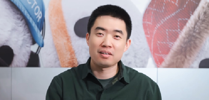 李想：未来10年最有价值的机器人是汽车