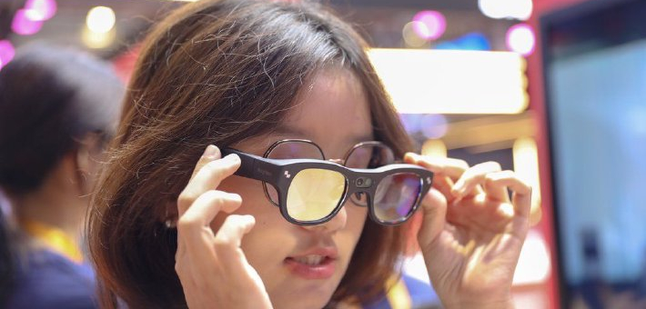 AI眼镜，巨头争抢的下一个智能手机？