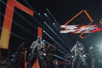 王兴兴首次回应马斯克点赞宇树机器人伴舞