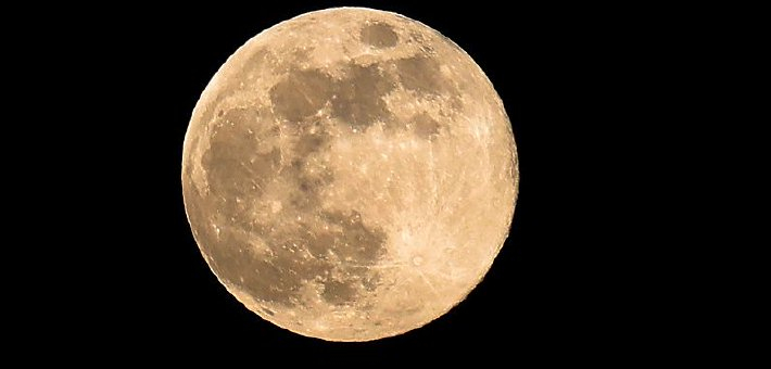 2026首个“超级月亮”现身夜空 年度最大满月年末见