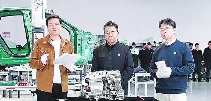 回到台前的雷军 回应一切的小米